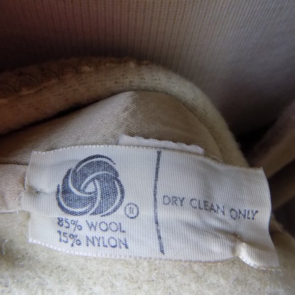 Vintage Beige and Cream Swing Coat Women's Plus Size 1X-XXL - Picture 5 of 8